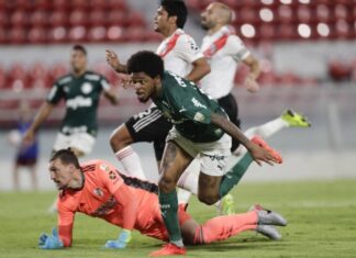 Η Παλμέιρας του Φερέιρα νίκησε 3-0 την Ρίβερ Πλέιτ εκτός έδρας