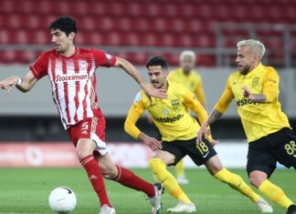 Super League, play off: ο Ολυμπιακός με 10 παίκτες νίκησε 1-0 τον Άρη