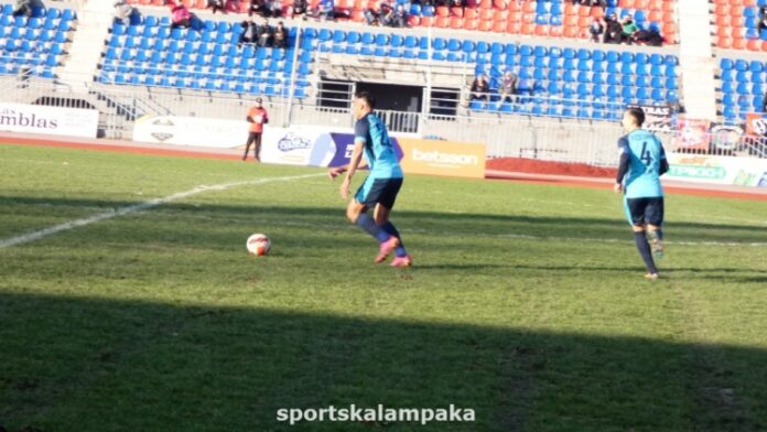 AOT PierikosP1130294