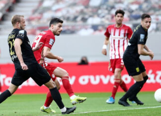 Super League: νίκες για ΠΑΟΚ, Ολυμπιακό