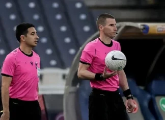 Super League: οι διαιτητές σε πλέι-οφ και πλέι-άουτ