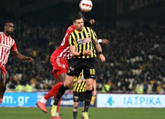 Super League: ο Ολυμπιακός νίκησε 3-2 την ΑΕΚ με ανατροπή
