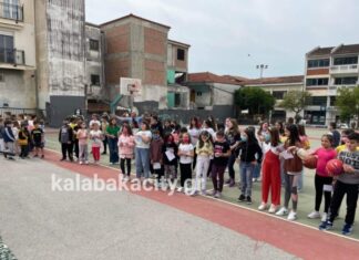 Ο Παναγιώτης Γιαννάκης επισκέφθηκε το 1ο Δημ. Σχολείο Καλαμπάκας