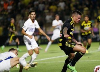 Conference League: ο Άρης νίκησε 2-1 την Μακάμπι, αλλά αποκλείστηκε