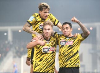 Super League: η ΑΕΚ νίκησε εύκολα στον Βόλο, ισοπαλία για ΠΑΟΚ
