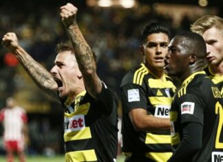 Super League: ο Άρης νίκησε τον Ολυμπιακό 2-1