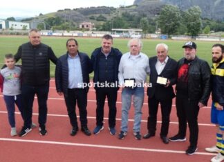 Ο ΑΣ Μετέωρα τίμησε τον Νίκο Τσιομπίκα και τον Χρήστο Κούγκουλο