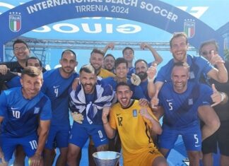 Η Εθνική Beach Soccer με τον Κώστα Τσίτσαρη ανέβηκε στην Α’ κατηγορία