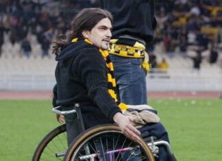 Έφυγε από την ζωή ο εμβληματικός οπαδός της ΑΕΚ, Νίκος Ξηροκώστας