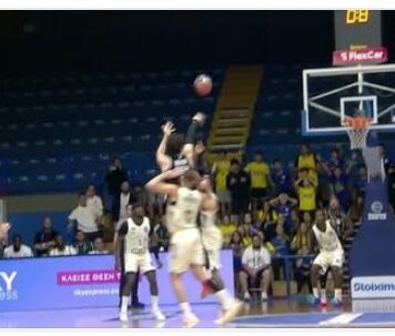 Μπάσκετ: ο ΠΑΟΚ νίκησε τον Παναθηναϊκό και πέρασε στον τελικό του Σούπερ Καπ